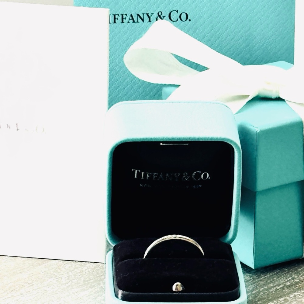Tiffany & Co. Platinum Band, 3 Diamonds, 2mm Wide. ❤️💌